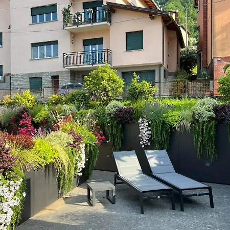 Lägenhet Luxury Lakefront Penthouse Lezzeno