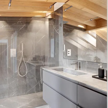 Luxury Lakefront Penthouse Lägenhet Lezzeno