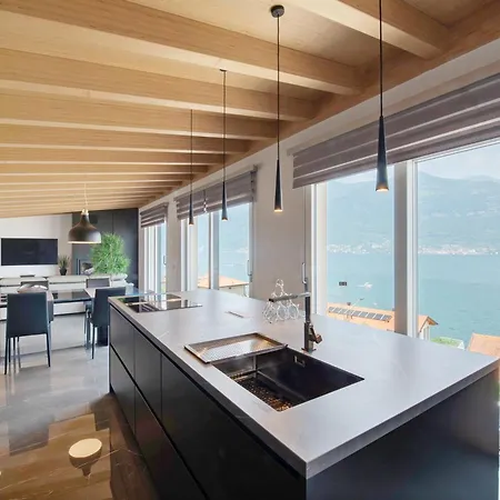 Luxury Lakefront Penthouse Lägenhet Lezzeno