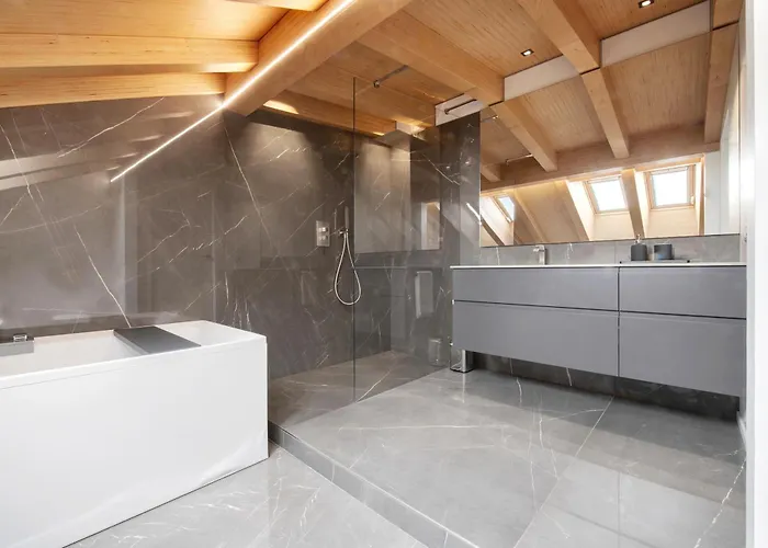 Luxury Lakefront Penthouse Lejlighed *