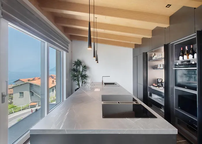 Lejlighed Luxury Lakefront Penthouse *